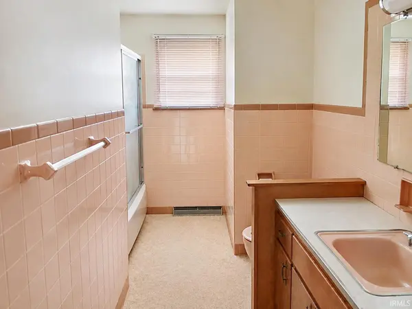 5358 E Woodruff DR, New Castle, IN 47362-9328