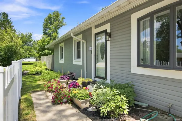 2000 Carlisle DR, West Lafayette, IN 47906