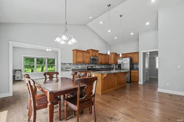 2512 Running Deer DR, South Bend, IN 46614