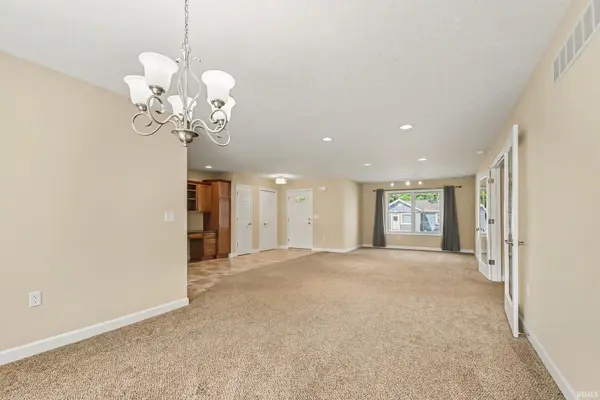 110 N Scott ST, Middlebury, IN 46540