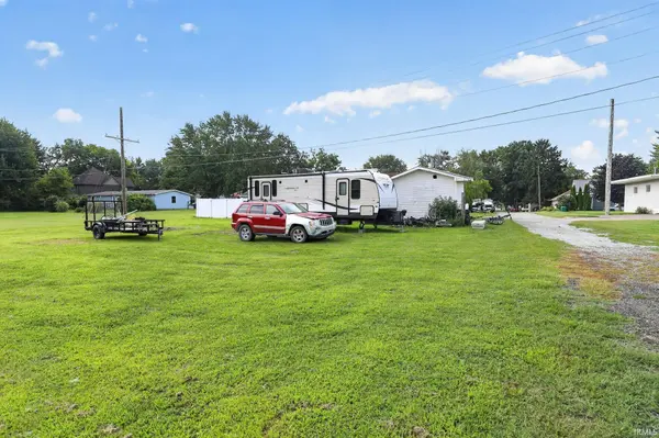 119 W Maple ST, Flora, IN 46929-1042
