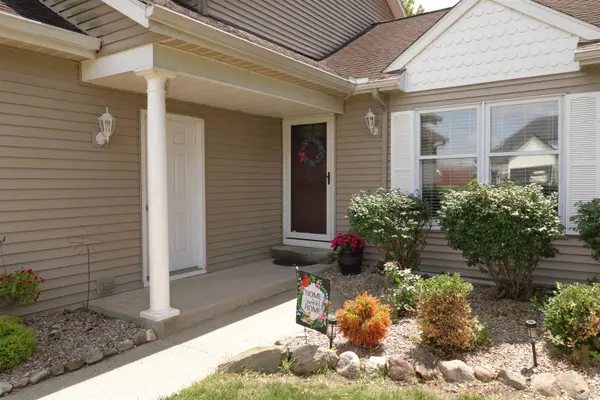 1334 W Grant ST, Bremen, IN 46506-2211