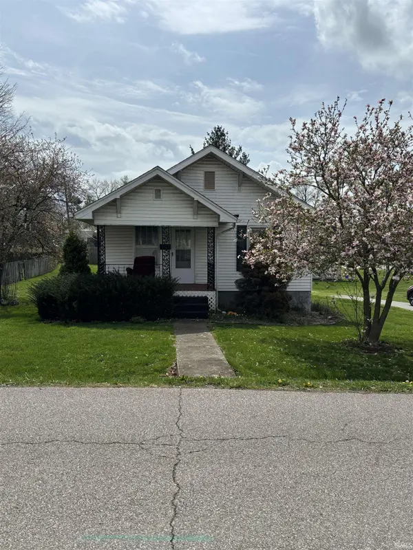 205 E Arthur ST, Salem, IN 47167