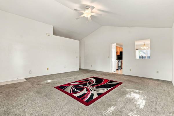 707 N Burke ST, Columbia City, IN 46725