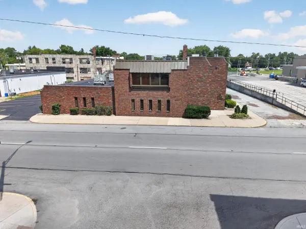 300 W 3RD ST, Marion, IN 46952