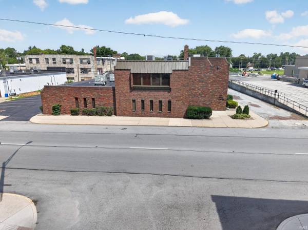 300 W 3RD ST, Marion, IN 46952