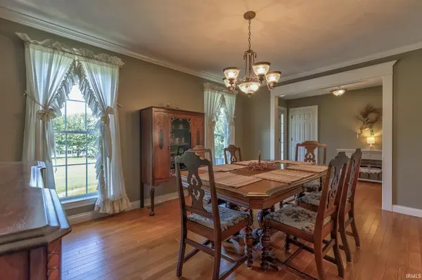 4810 S 50 E ***, Huntingburg, IN 47542-9456
