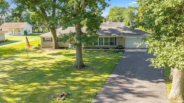 807 Ludwig Park DR, Fort Wayne, IN 46825