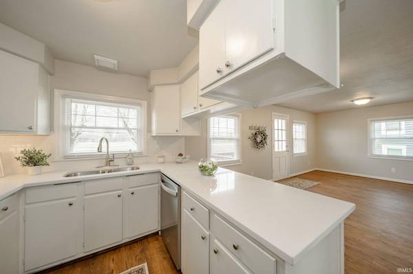 807 Bittersweet LN, Anderson, IN 46011