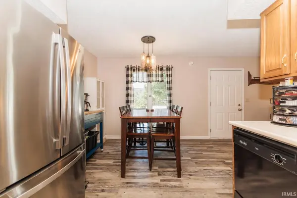 4720 E Heritage CIR, Muncie, IN 47303