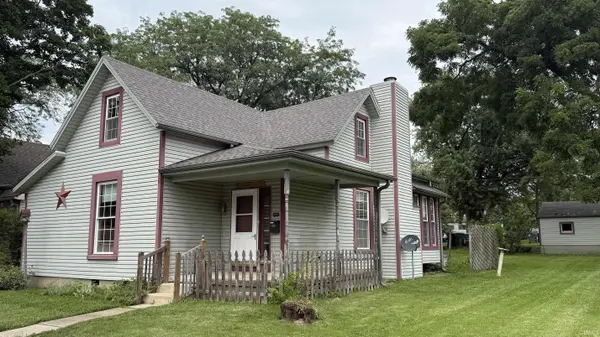 2414 S Vine ST, Yorktown, IN 47396-1516