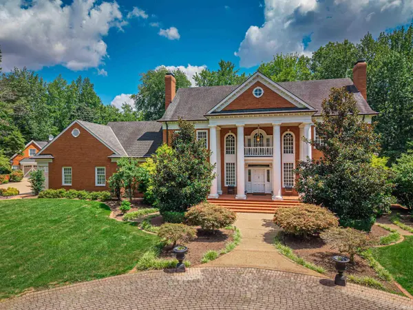 10405 Old Plantation DR, Evansville, IN 47725