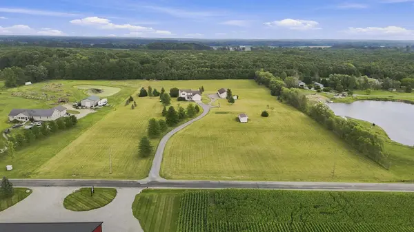 6459 County Road 51 ***, Saint Joe, IN 46785