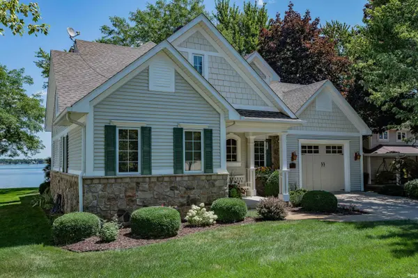948 S Clear Lake DR, Fremont, IN 46737