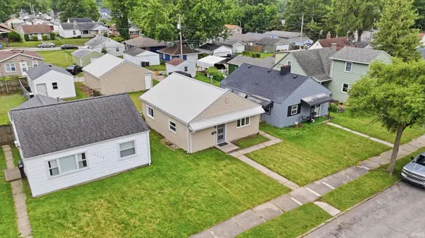 2710 CHARLOTTE AVE, Fort Wayne, IN 46805