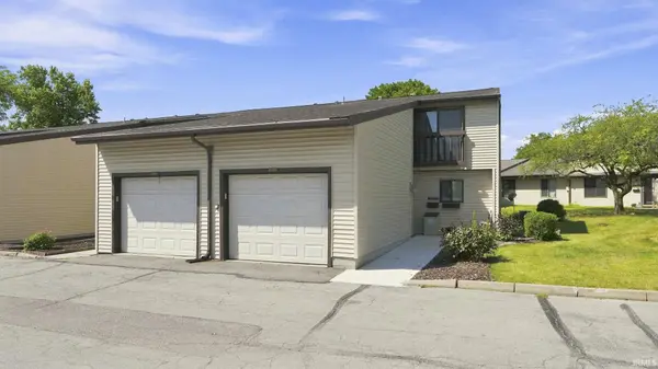 2102 Bayside CT, Fort Wayne, IN 46804