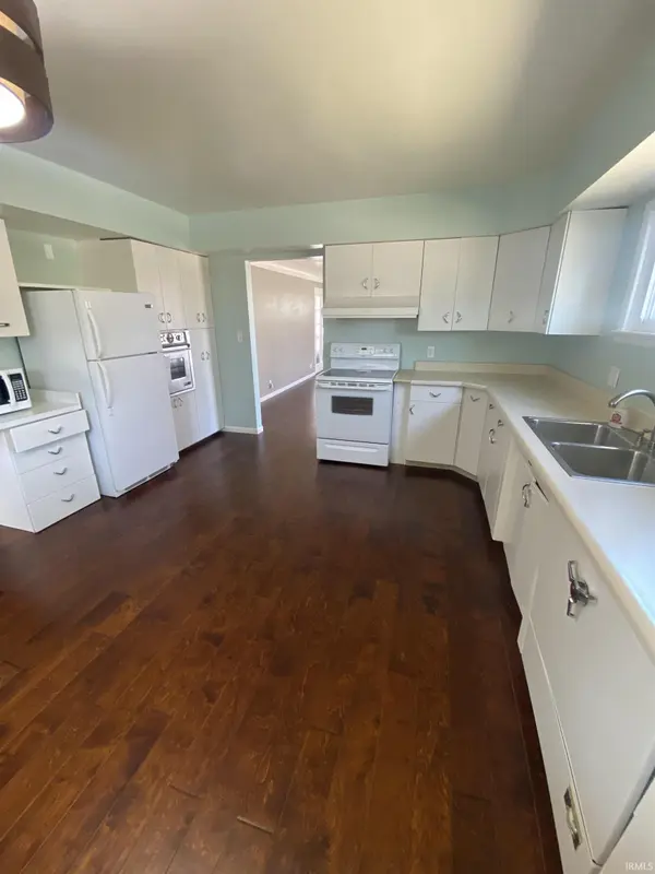 2701 Leroy AVE, Fort Wayne, IN 46805-3754