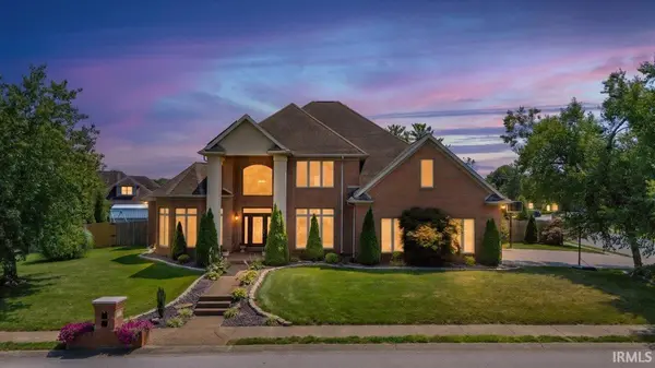 8077 Clearview DR, Newburgh, IN 47630