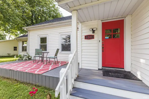 1201 W Cowing DR, Muncie, IN 47304