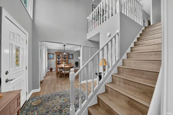 52116 Falcon Chase DR, Granger, IN 46530-6283