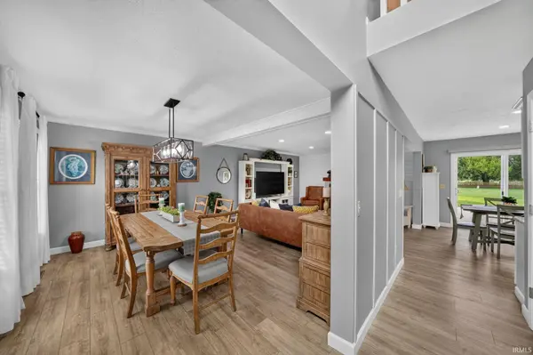 52116 Falcon Chase DR, Granger, IN 46530-6283