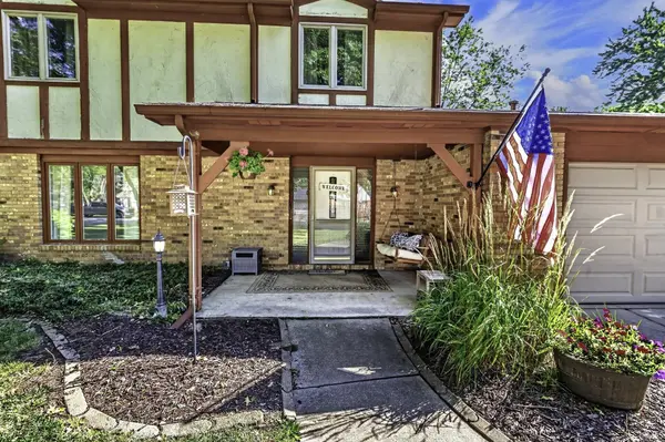 4714 W Arlington Park BLVD, Fort Wayne, IN 46835-4310