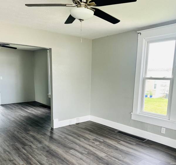 1810 28th ST, Bedford, IN 47421