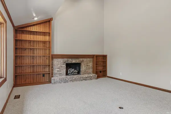 2910 Cutter CV, Fort Wayne, IN 46815