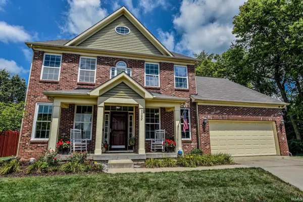 8002 Wood Blaize DR, Brownsburg, IN 46112