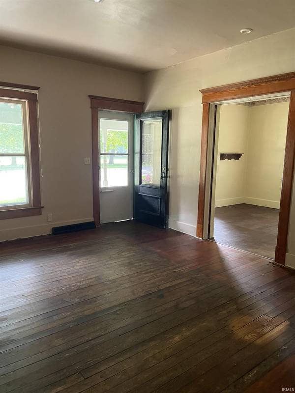 418 N Market ST, North Manchester, IN 46962