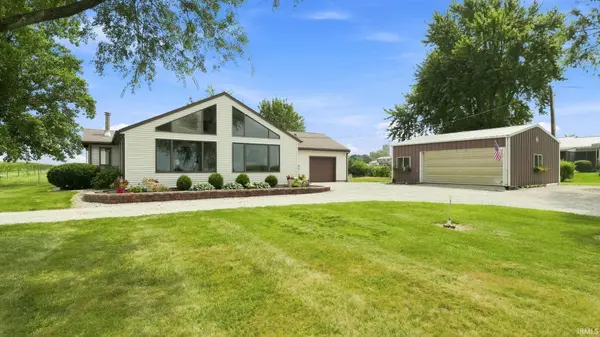 9021 S 200 E RD, Columbia City, IN 46725