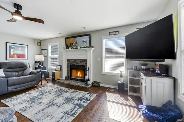 3520 Shadow Creek DR, Fort Wayne, IN 46818-8982