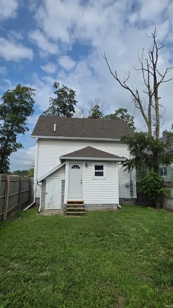 815 Monroe ST, Rochester, IN 46975