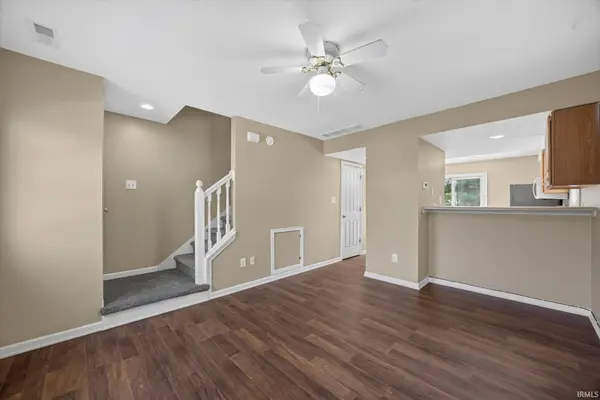 3350 S Oaklawn CIR, Bloomington, IN 47401