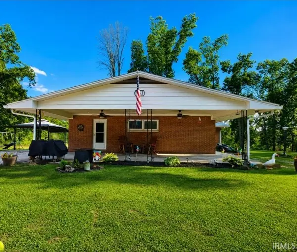 740 N 275 E ***, Princeton, IN 47670