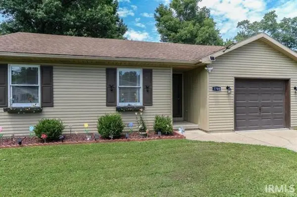1700 Zoar AVE, Evansville, IN 47714