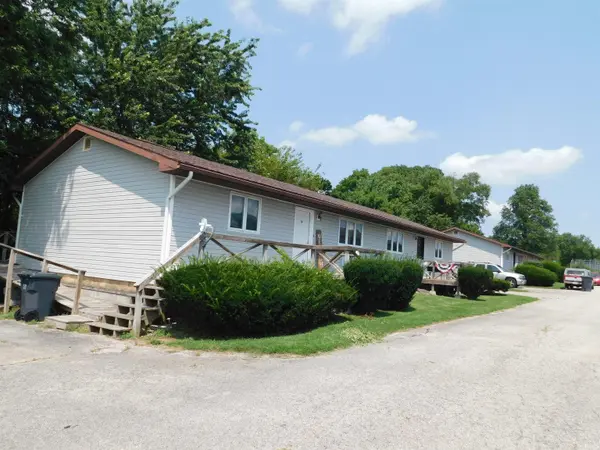10 Campbell CT, Salem, IN 47167-1058