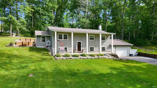 8125 E US HWY 33 ***, Churubusco, IN 46723