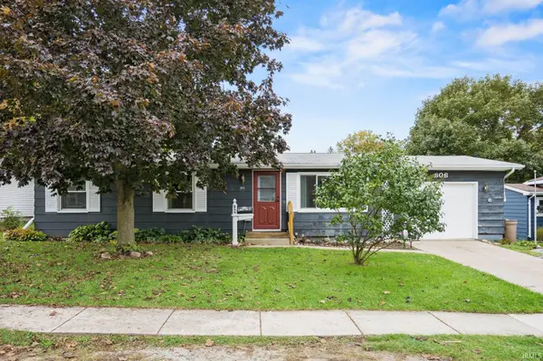 806 S Martha ST, Angola, IN 46703