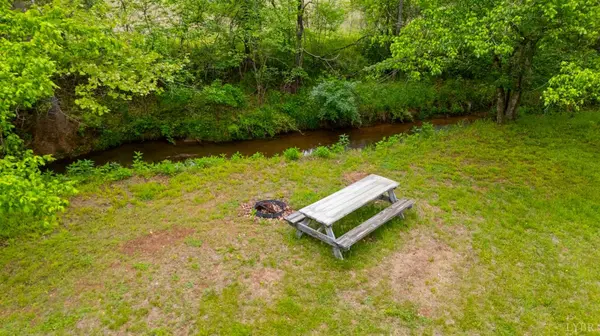 1254 Ivy Creek DR, Forest, VA 24551