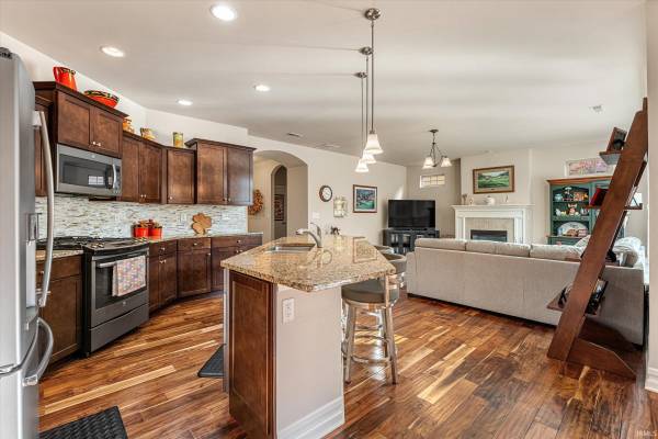 3429 Sutton DR, Mishawaka, IN 46545-3678
