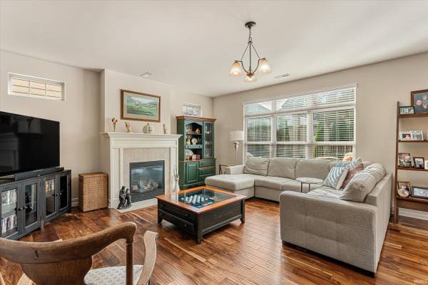 3429 Sutton DR, Mishawaka, IN 46545-3678