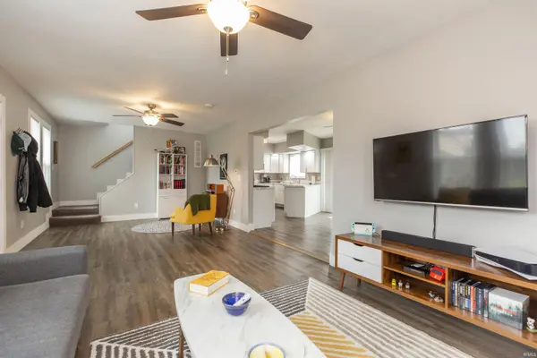 427 N Wenger AVE, Mishawaka, IN 46544