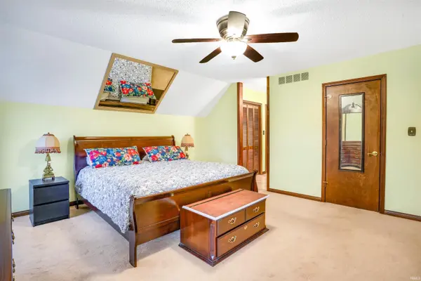 1088 Squaw Creek Road RD Boonville, IN 47601