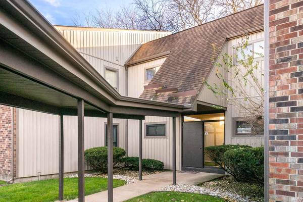 2002 Abbey RD #A, South Bend, IN 46637
