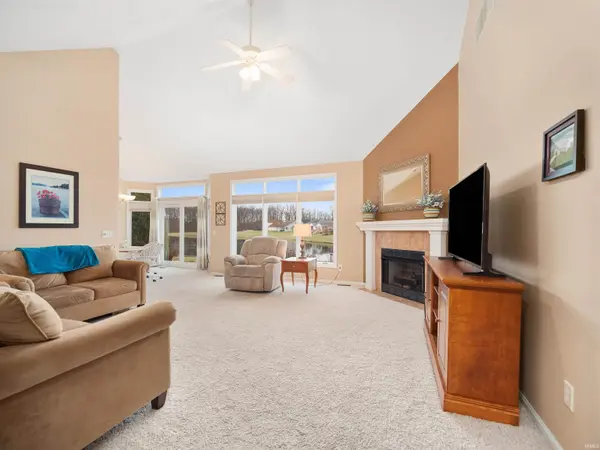 6908 Cherbourg DR, Fort Wayne, IN 46835-9364