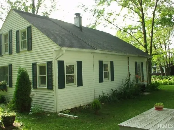 1394 E Pressler RD, Columbia City, IN 46725