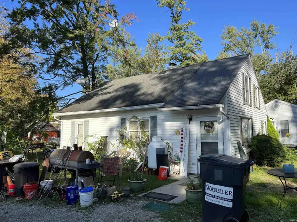 1394 E Pressler RD, Columbia City, IN 46725