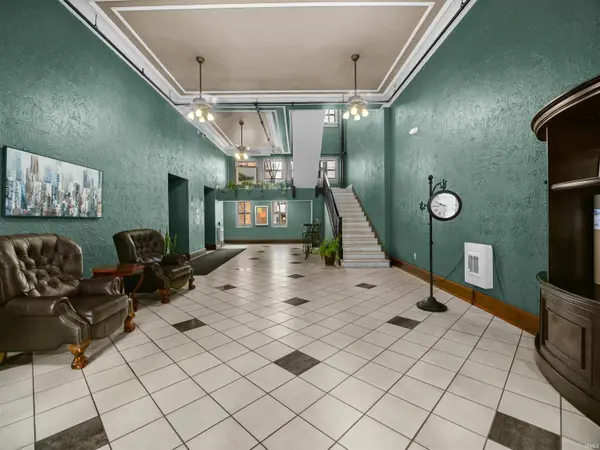 112 W Washington BLVD #318, Fort Wayne, IN 46802-3032