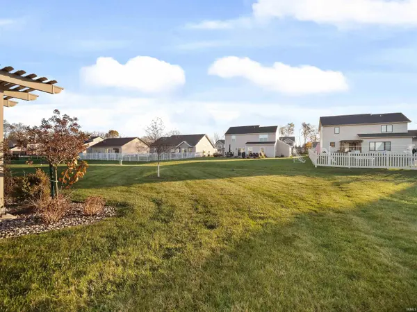 2072 Hemlock LN, Warsaw, IN 46580-7003